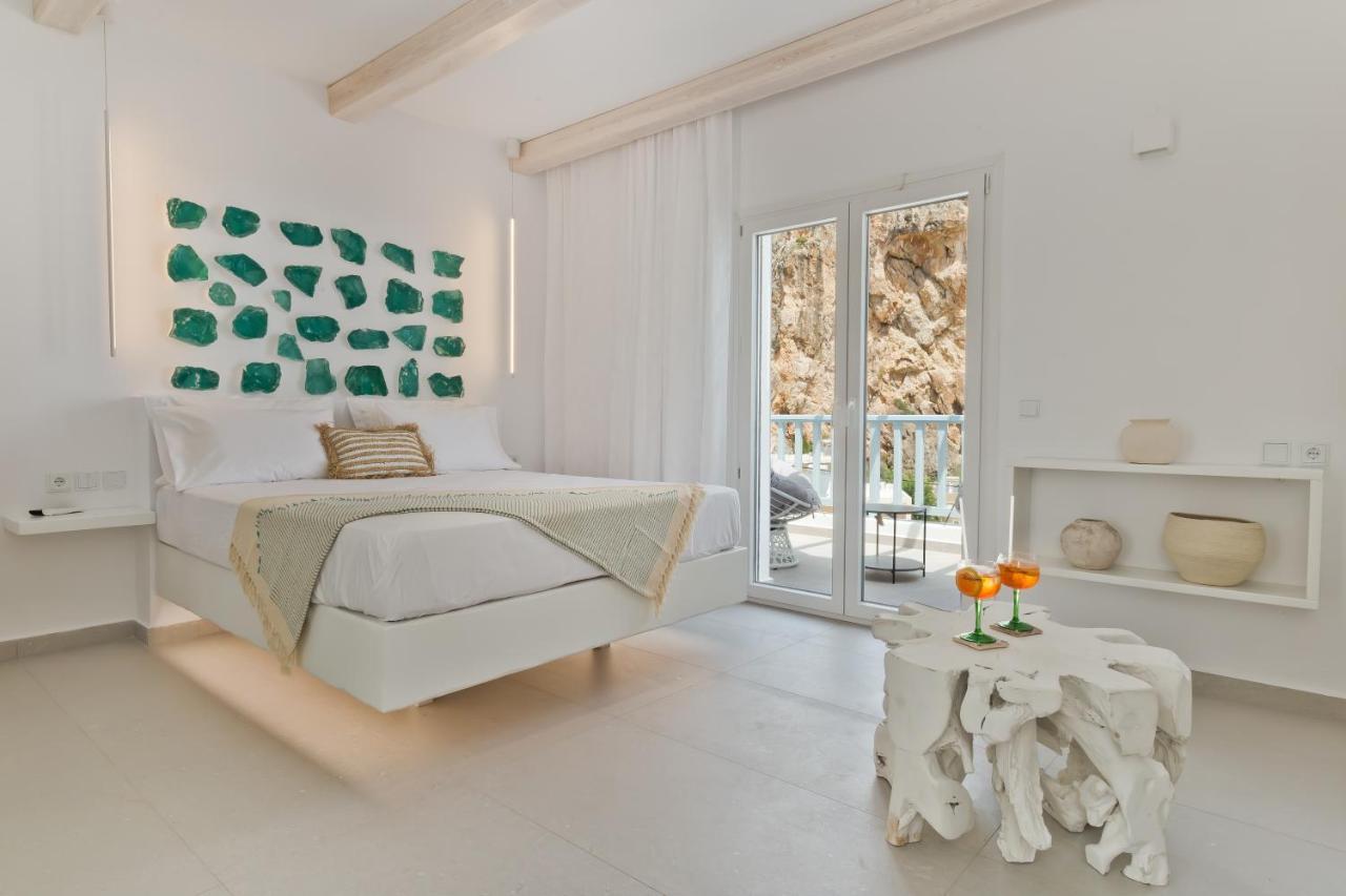 Enilion Luxury Suites Kyra Panagia Eksteriør bilde