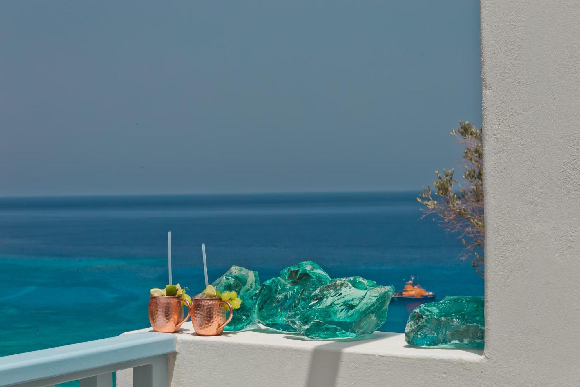 Enilion Luxury Suites Kyra Panagia Eksteriør bilde