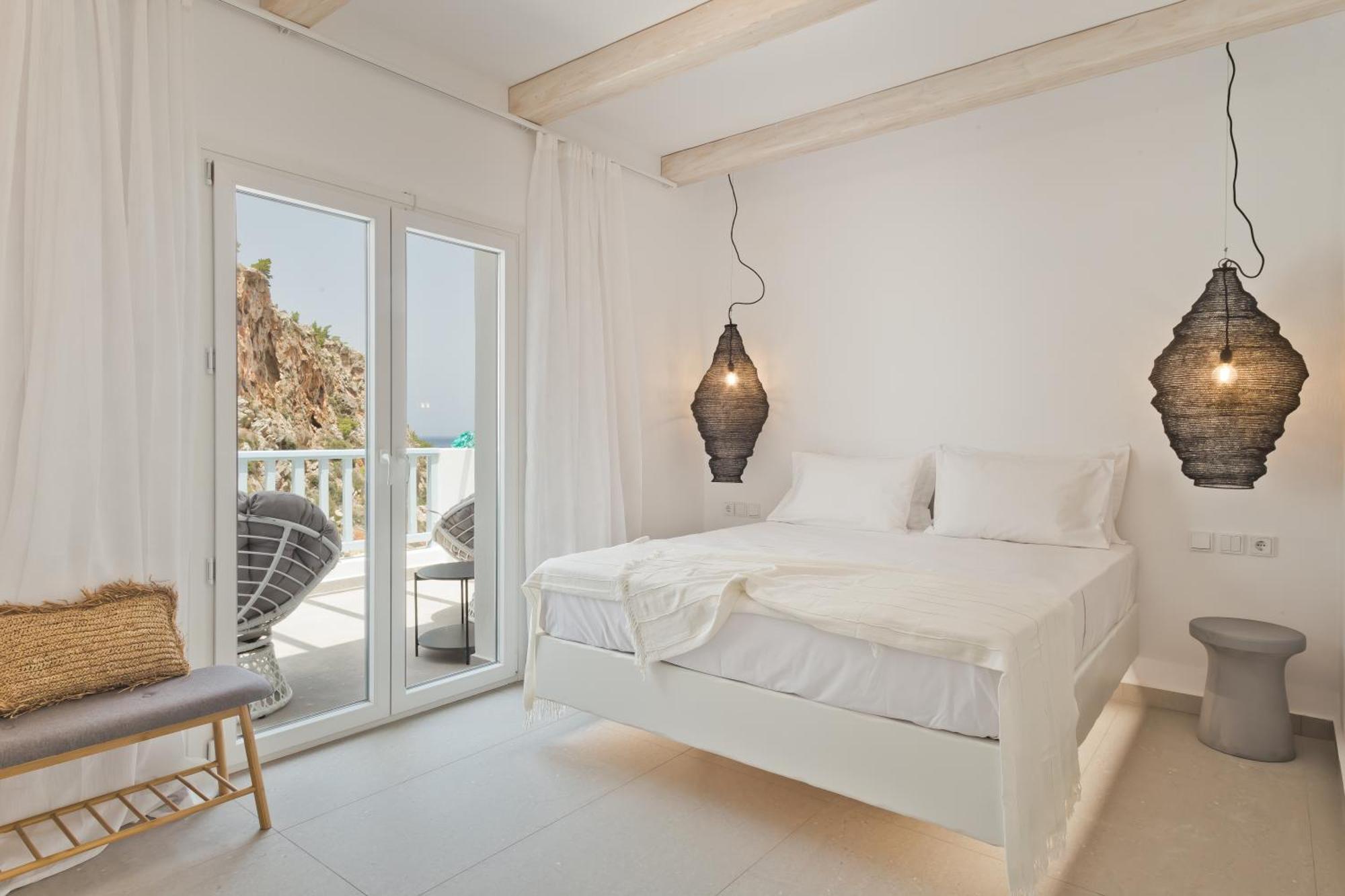 Enilion Luxury Suites Kyra Panagia Eksteriør bilde