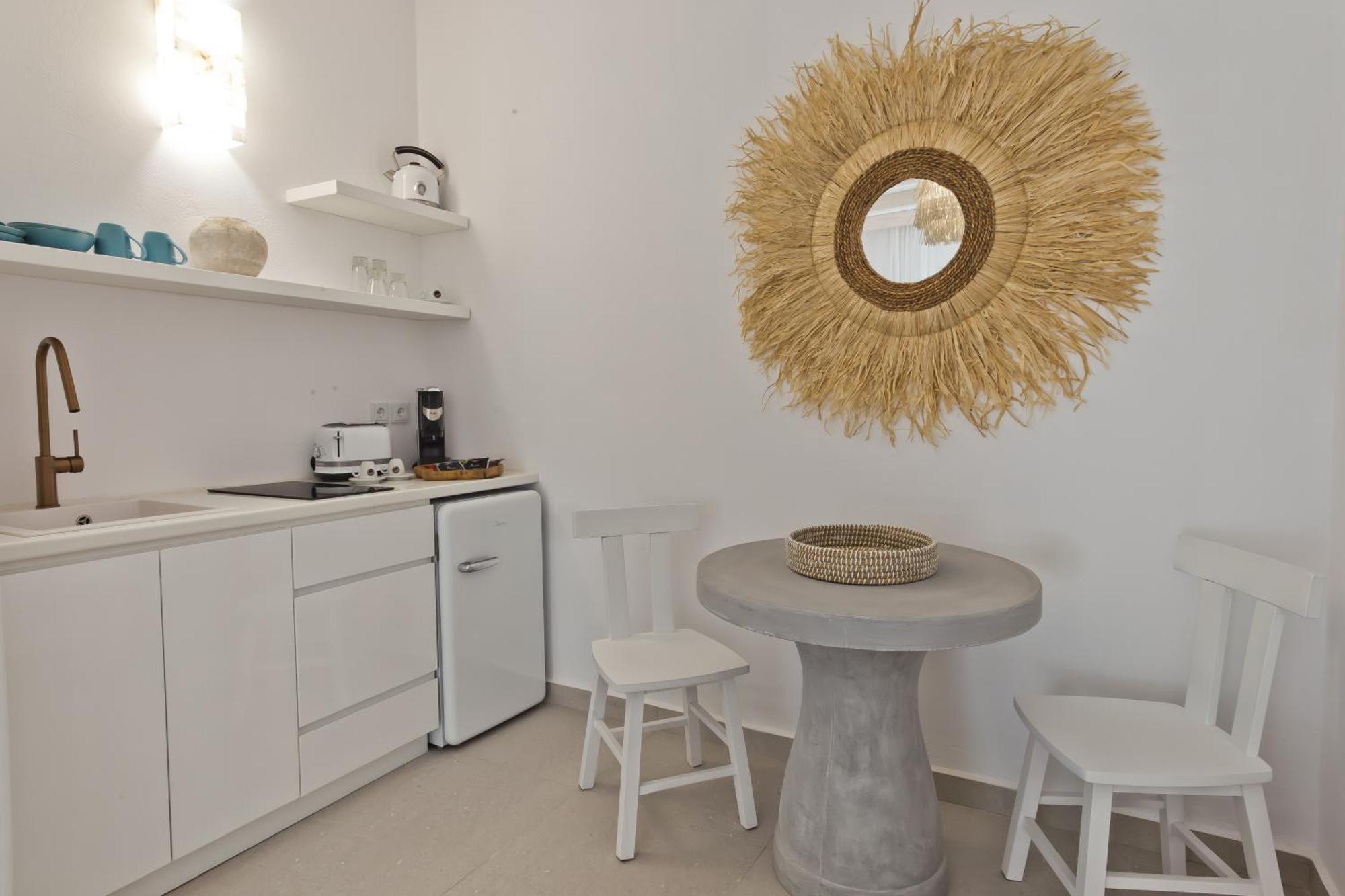 Enilion Luxury Suites Kyra Panagia Eksteriør bilde